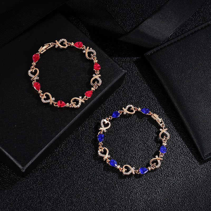 Hollow Love Bracelet With Rhinestones Fashion Temperament Heart-shaped