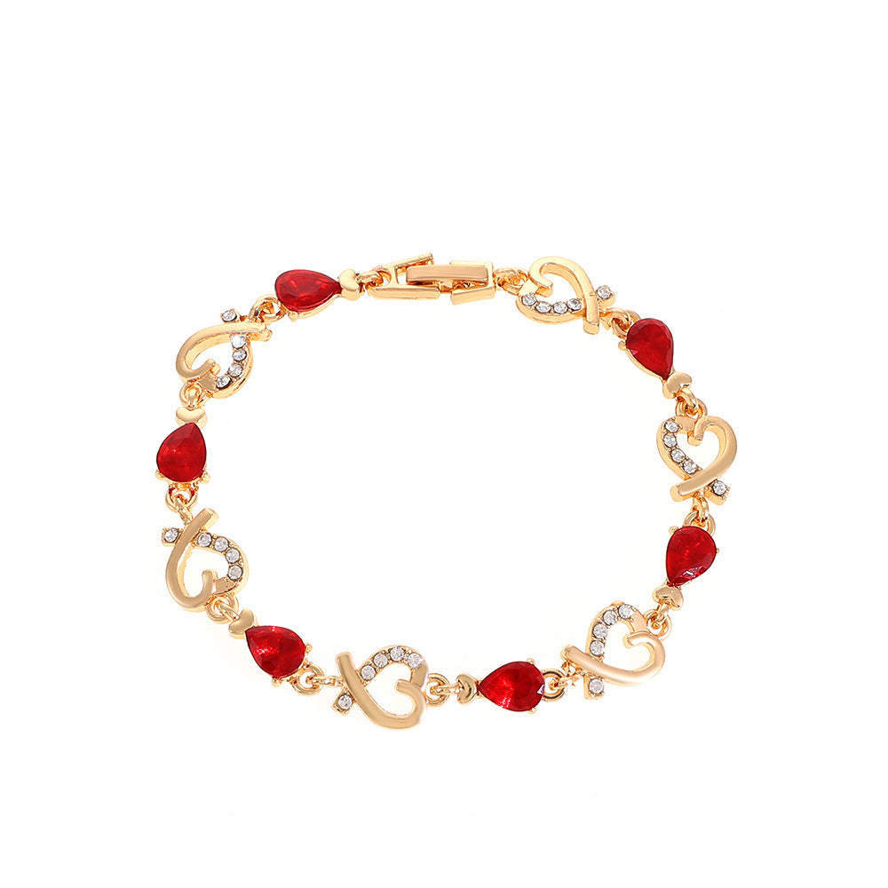 Hollow Love Bracelet With Rhinestones Fashion Temperament Heart-shaped