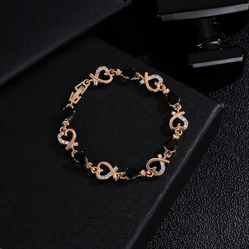 Hollow Love Bracelet With Rhinestones Fashion Temperament Heart-shaped